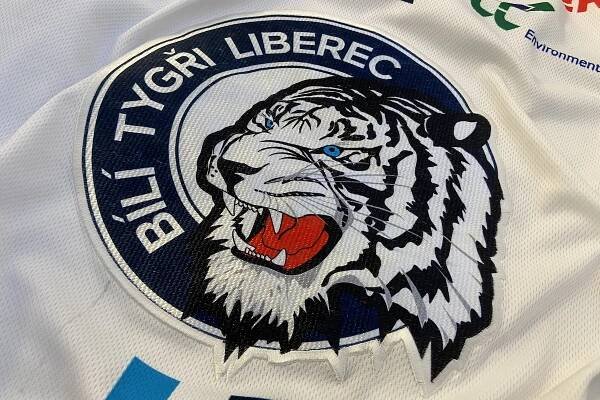 Bílý Tygr dočasně zmizí z extraligových dresů