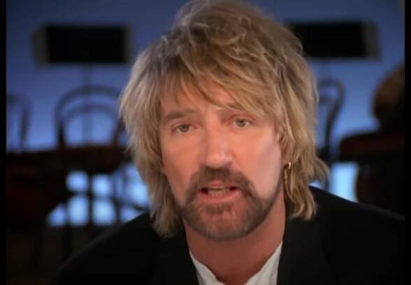 Rod Stewart - Tom Traubert's Blues (Waltzing Matilda) (Official Video)