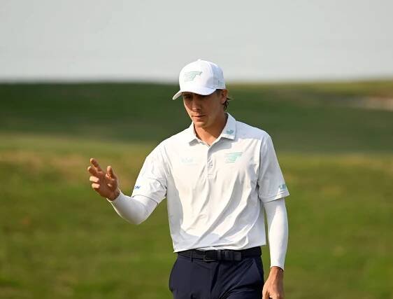Reed continues to set the pace - The International Series | LIV Golf