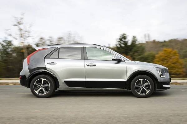 Test plug-in hybridní Kie Niro: Příměstský parťák s minimem chyb
