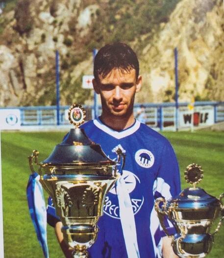 Tomáš Janů s pohárem ČMFS za vítězství