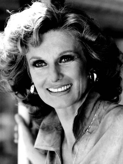 File:Cloris Leachman - 1975.jpg - Wikipedia
