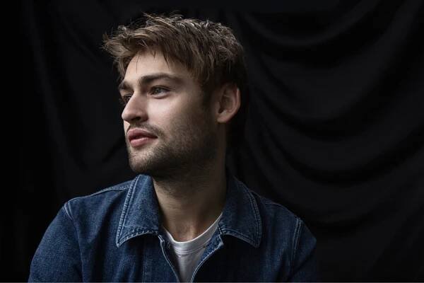 28-facts-about-douglas-booth