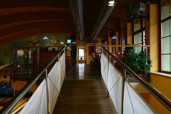 Restaurace a kavárna Manta, Praha 6 | Bowling a restaurace Manta, Praha 6 