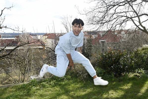 Do domu se mu snažil vloupat zloděj a neodradil ho ani soused Muradov. Zpěvák ze SuperStar popsal otřesný zážitek