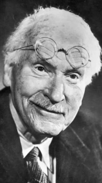 Happy Birthday Carl Jung: 8 profound quotes from his books