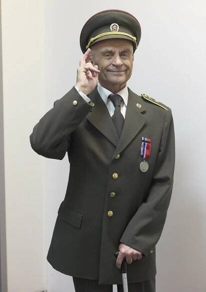 Herec (78) z Ulice měl nelehké dětství. Nečekaná smrt maminky i sebevražda otce