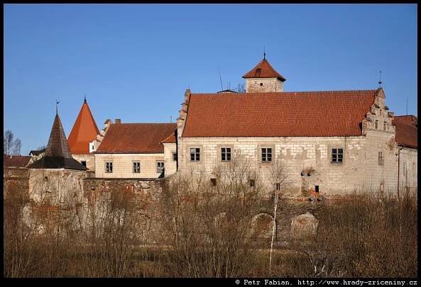 Hrady, tvrze, zámky a zříceniny – Fotografie z roku 2018 – 1.část / hrady-zriceniny.cz