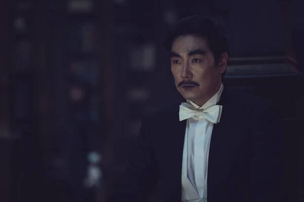Komorná - Z filmu - Jin-woong Cho