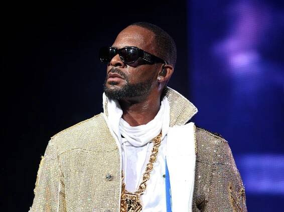 R. Kelly’s New Song “I Admit” Is a Response to Abuse Allegations