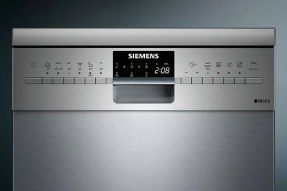 Myčka nádobí Siemens: Odstraňte závadu E22 – zde je návod.