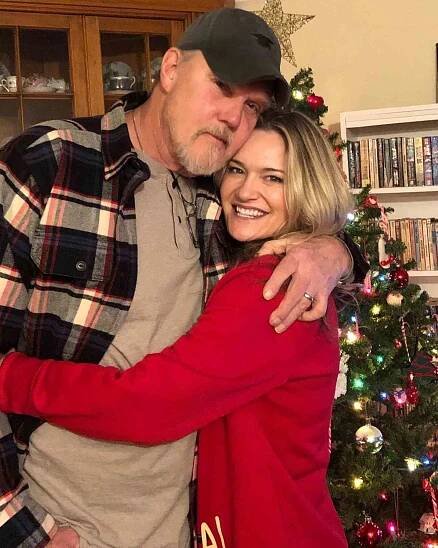 Trace Adkins and Victoria Pratt on Christmas 2022 