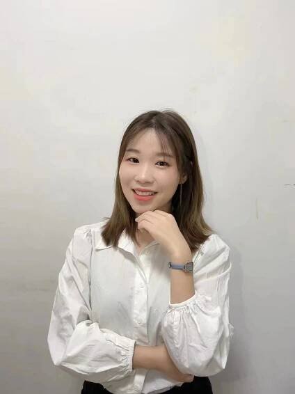Kelly Huang