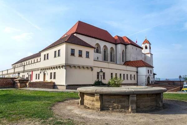 Proč si vybrat letní dovolenou v Brně a okolí? Protože je zdrojem nikdy nekončící zábavy! | Rady pro všechny!