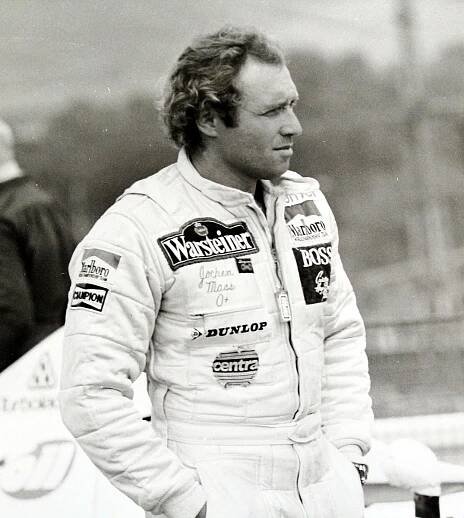 Jochen Mass, mentor Schumachera a vítěz z Mostu i Brna, prohrál „poslední závod“