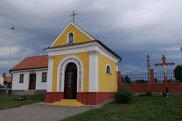 V Mikulčicích otevřeli sklepy. Víno teklo proudem i při průtrži mračen