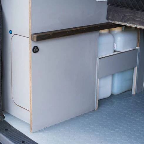 VBcamp.cz | Kompletní kempingové vestavby VW Transporter T5/T6