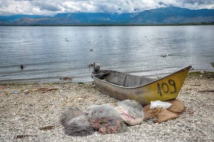 Soubor:Shirokë, Albania – Liqeni i Shkodrës 2016 02.jpg – Wikipedie