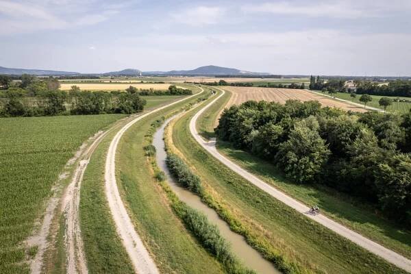Guide to Moravské pole: Aktivní odpočinek s barokními kulisami a skvělým vínem | Forbes
