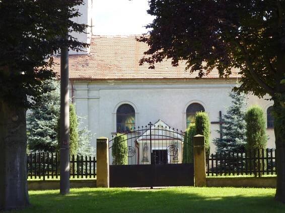 Lužec nad Cidlinou - Města a obce - Hradecko - Lužec nad Cidlinou