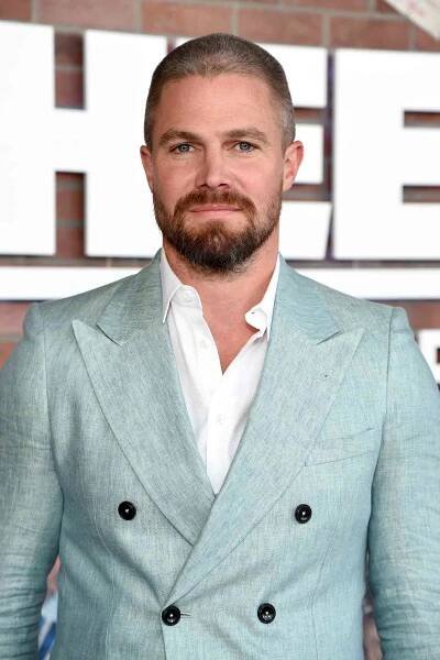Stephen Amell Teases Suits Spinoff Will Be 'Different for Me — Talky-Talky, Not Punchy-Punchy' (Exclusive)