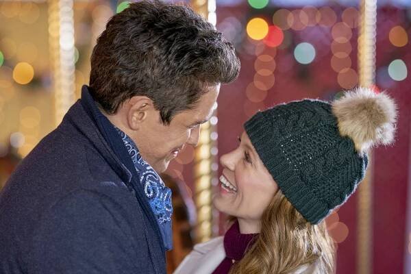 Neal Bledsoe, Rachel Boston - A Christmas Carousel - Z filmu