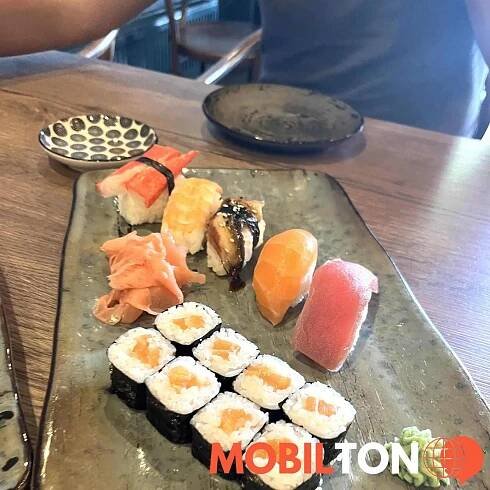 Sakura Sushi Bar - Václavské Nám. 2409 - restaurace v václavské nám. 2409
