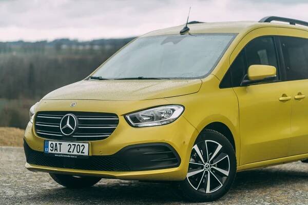 I rodinnou krabici můžete mít rádi: Mercedes třídy T je víc než jen převlečené Kangoo