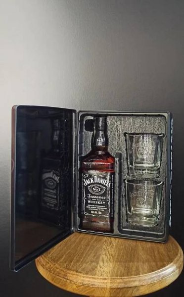 Jack Daniel ́s Tennessee Whiskey 40% 0,7l + sklo