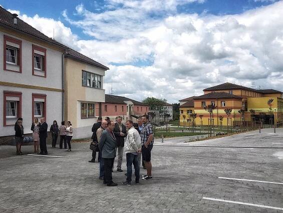 Dříteň představila tři nové třídy v přístavbě školy