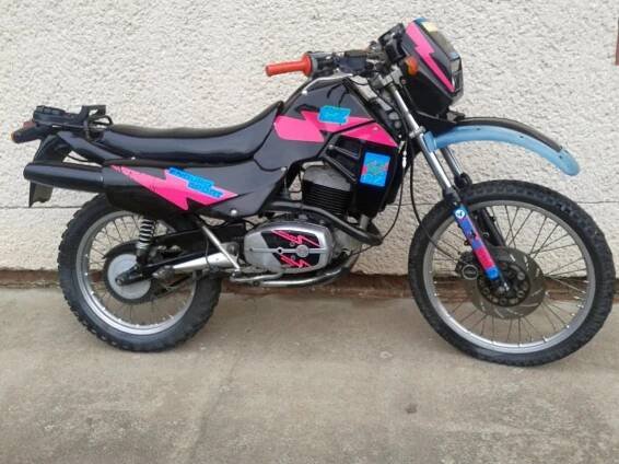 Muzeum motocyklů - ČZ 180 Roland cestovní enduro ze Slovenska