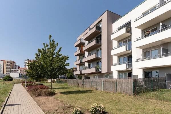 Prodej moderního bytu 3+kk, 82 m2, dva balkony, garážové stání, sklep, Praha 9 | Reality.iDNES.cz 