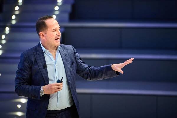 Peter Hacker | Passionate, Internationally Expert for Cyber Crime & Digital Change