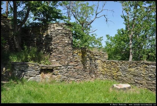 Hrady, tvrze, zámky a zříceniny – Fotografie z roku 2025 – 13.část / hrady-zriceniny.cz