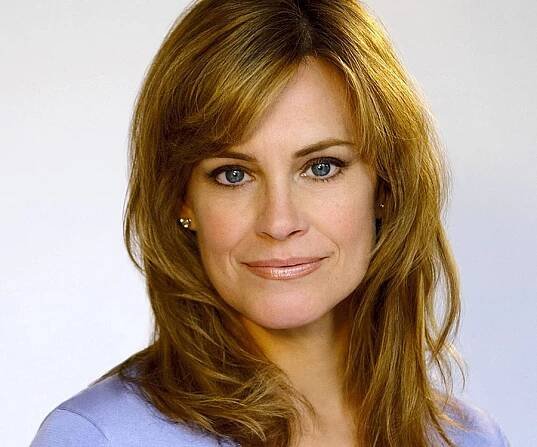 Catherine Mary Stewart Biography - Facts, Childhood, Family Life & Achievements