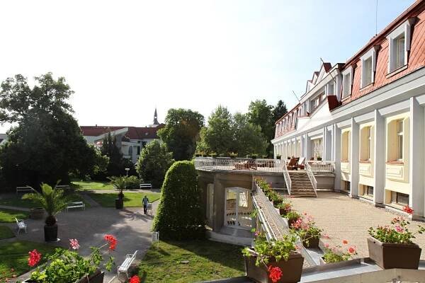 Léčebné lázně Bohdaneč | Lokace | East Bohemia Film Office