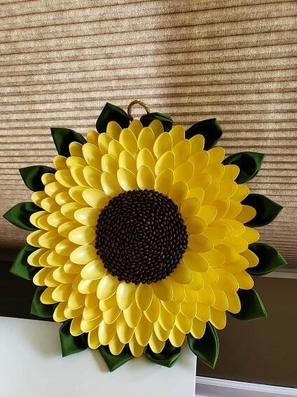DIY Wreath with Plastic Spoons and Coffee Bean Center
