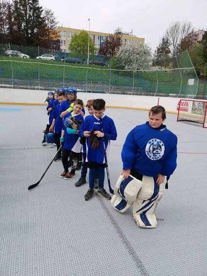 Hokejbal 6. 5. 2022 – 4. a 5. třída – ZŠ Nižbor