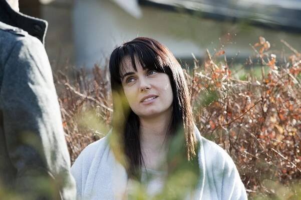 Mia Kirshner