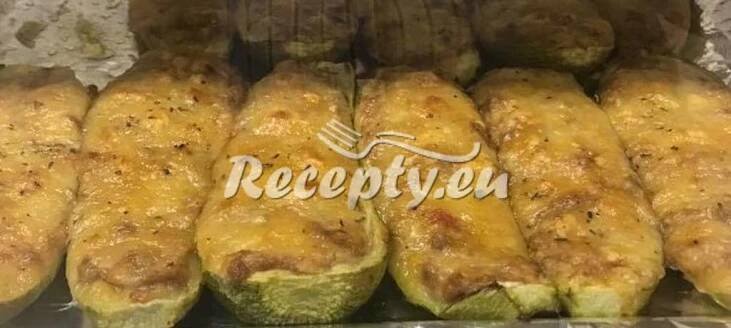 ᐉ Pikantní cuketa plněná vejci - recepty.eu