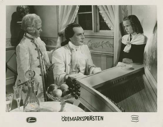 Anders Nyström, Arnold Sjöstrand, Mona Malm - Ödemarksprästen - Fotosky