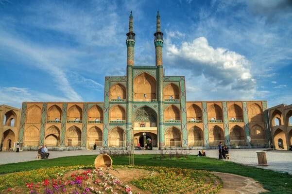 Iran (April 2014) - Distant Horizons