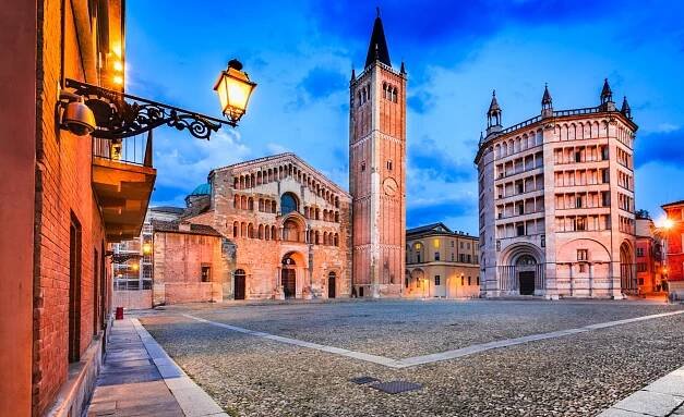 Baptistery of Parma - Piazza Duomo in Parma - Italia.it