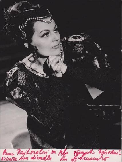 18) Eva Zikmundová