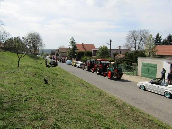 Retro 1. máj - Oficiální stránky obce Libkovice pod Řípem