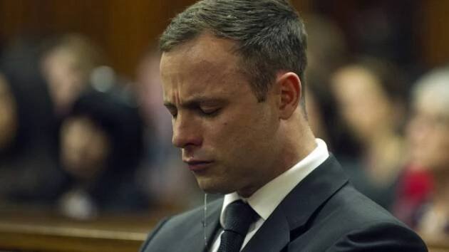 Pistorius si ve vězení poranil zápěstí, o sebevraždu prý nešlo