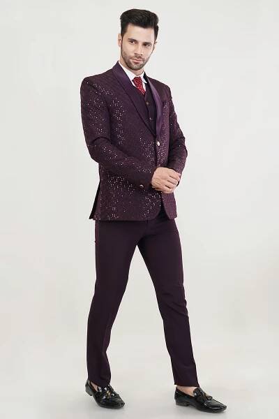 Men Maroon Sequins Embroidered Tuxedo 3 Piece Suit
