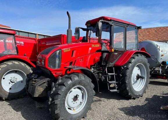Traktor Belarus 1221.3 - Praha - východ