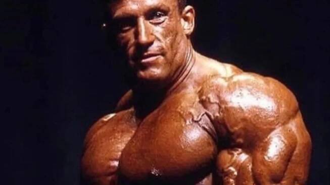 Use Bodybuilder Dorian Yates' Chest Workout to Become a Mass Monster
