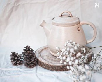 Buclatá konvička na čaj :: Keramika-sneznik